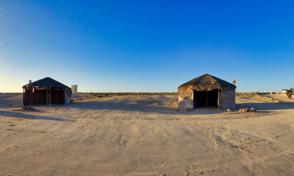 Beach palaces for camping in Ojos de Liebres