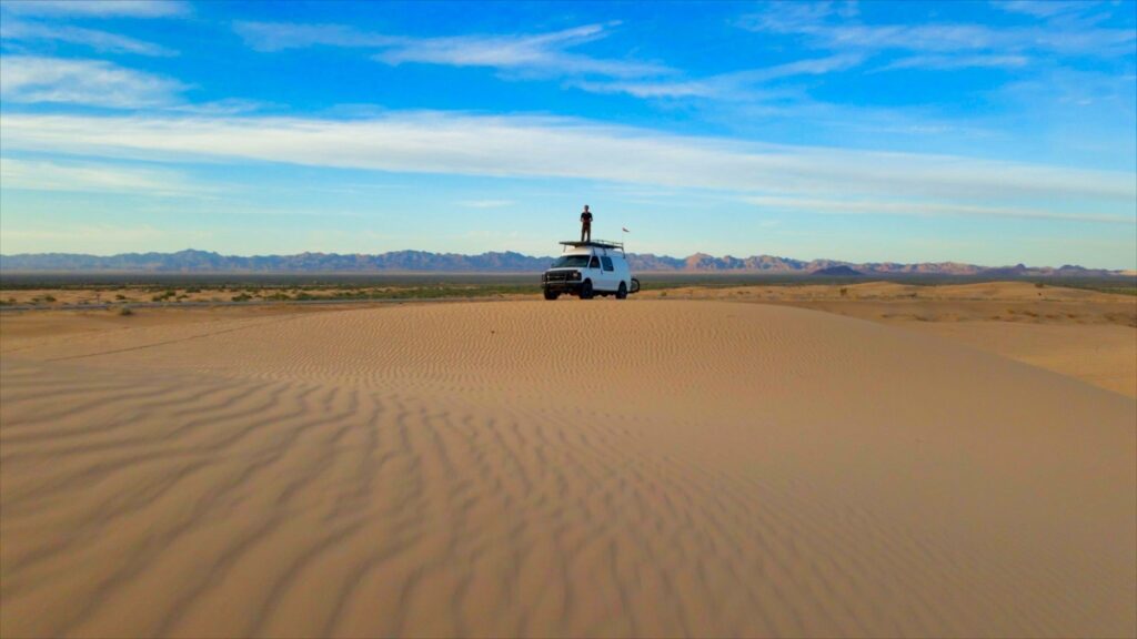 Chevrolet Express Quigley 4x4 van Imperial Sand Dunes