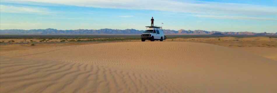 Chevrolet Express Quigley 4x4 van Imperial Sand Dunes