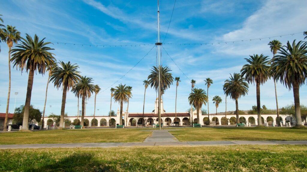 Ajo Arizona plaza