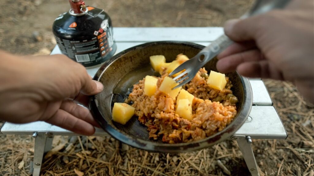 cooking rice and pineapple